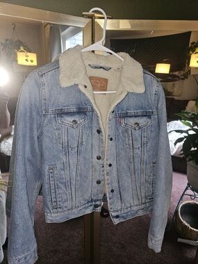 vintage Levi's Sherpa-Lined Denim Trucker Jacket - Light Blue